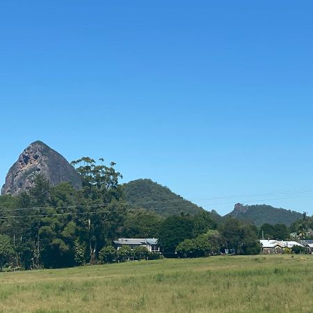 Ark Accommodation Glass House Mountains Extérieur photo