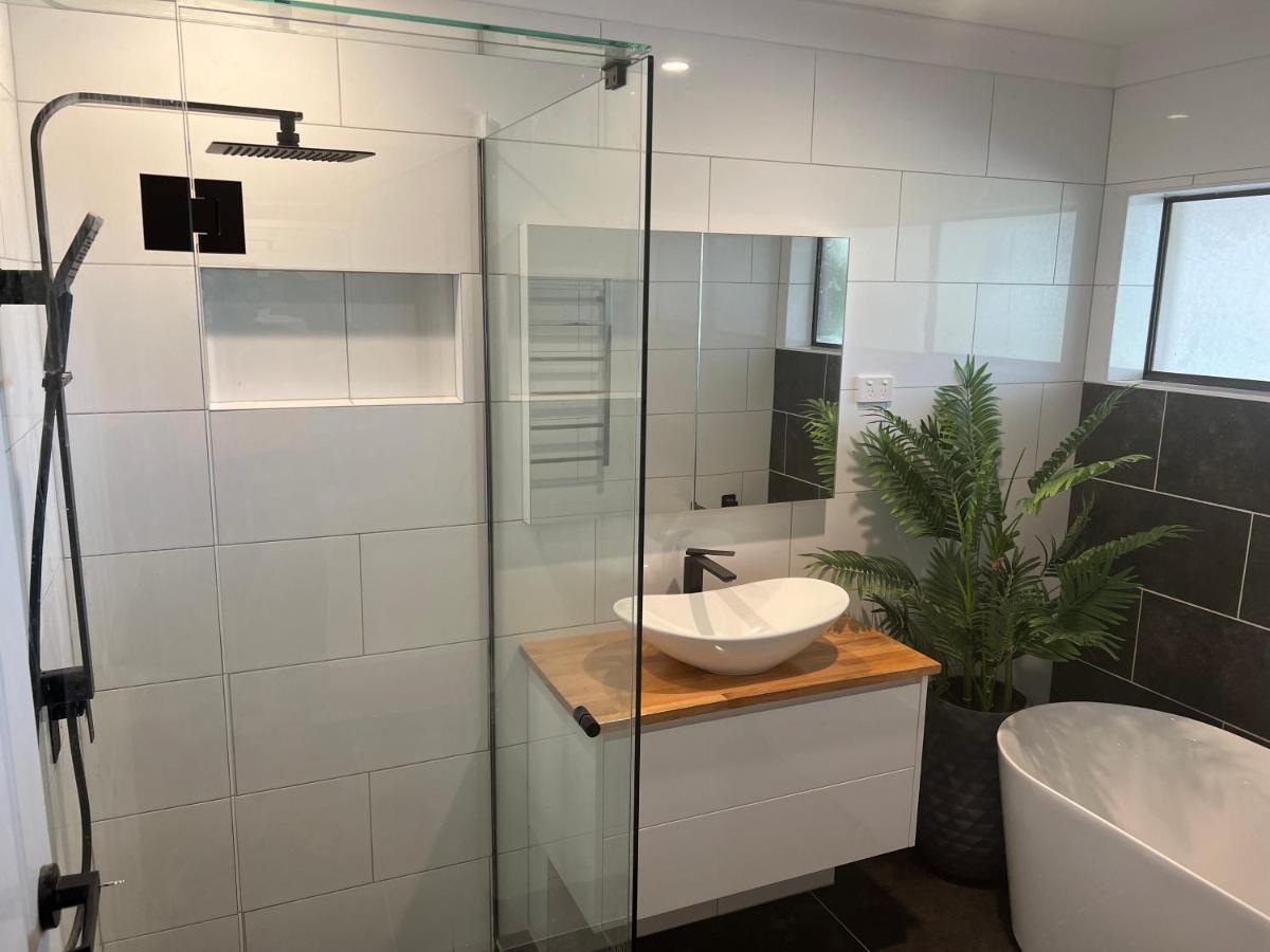 Ark Accommodation Glass House Mountains Extérieur photo